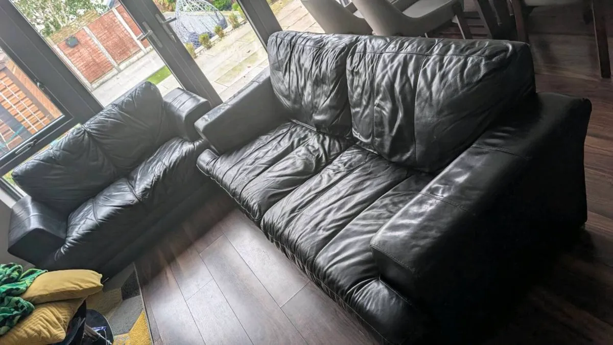 Sofa - Image 3