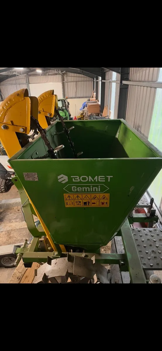 Potato planter - Image 1