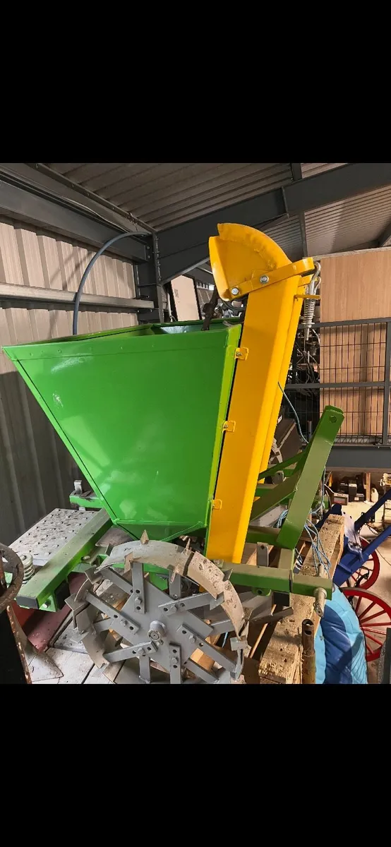 Potato planter - Image 3