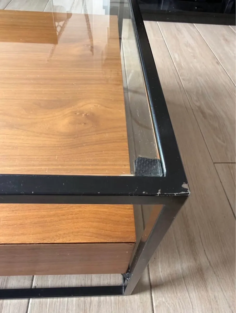Meadows and Byrne Alfred coffee table - Image 4