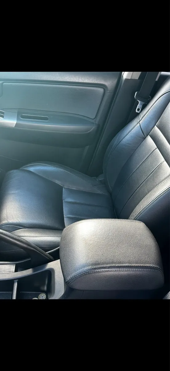 2016 Toyota Hilux - Image 3