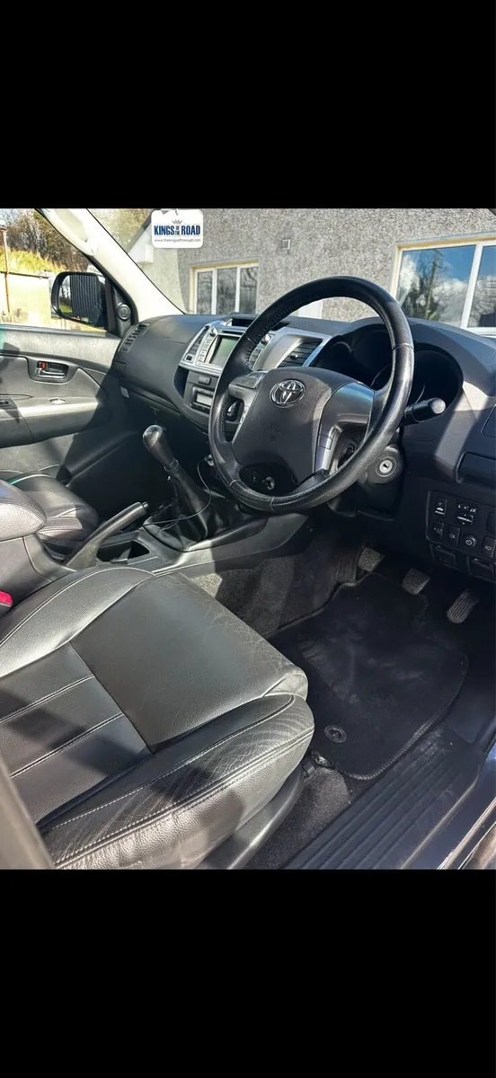 2016 Toyota Hilux - Image 4