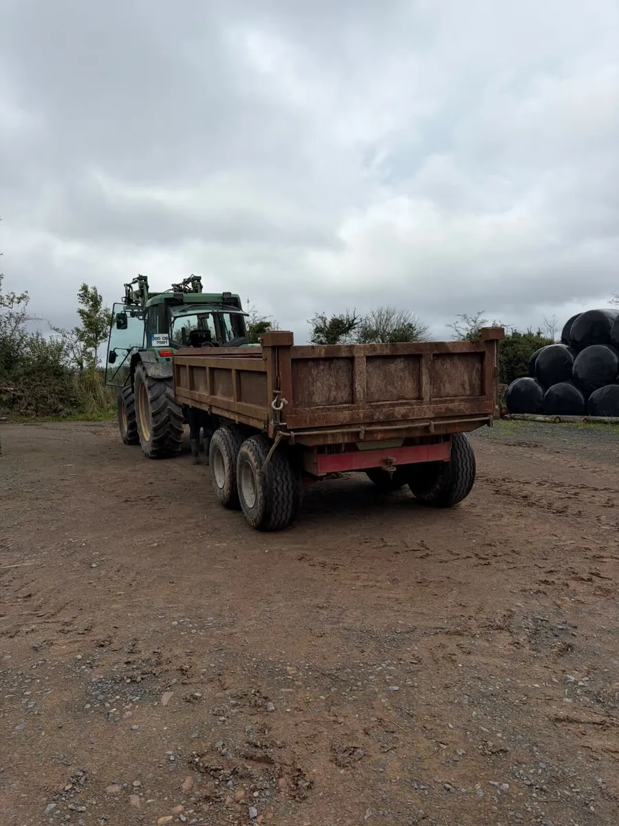 Tipping trailer - Image 2