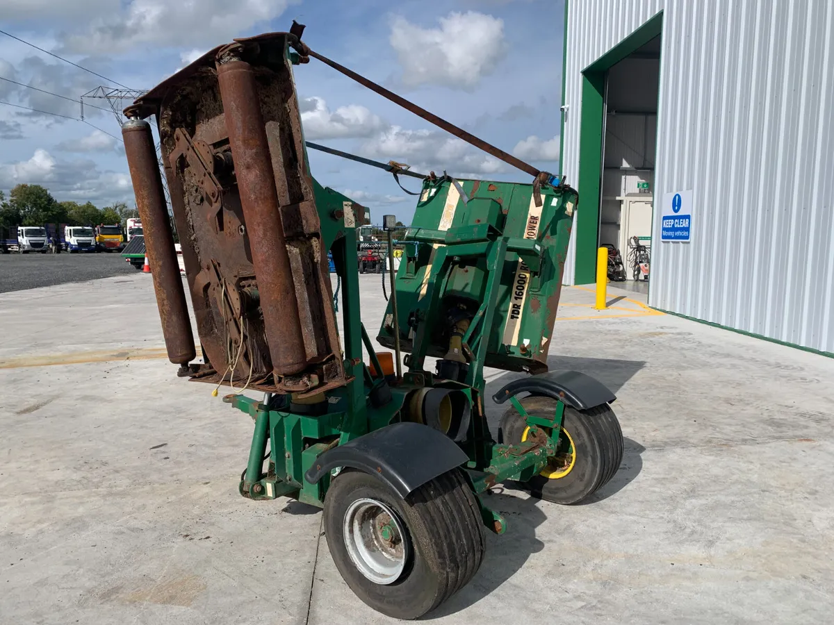 UNRESERVED 2006 MAJOR TDR16000 BAT WING ROLLER MOW - Image 3