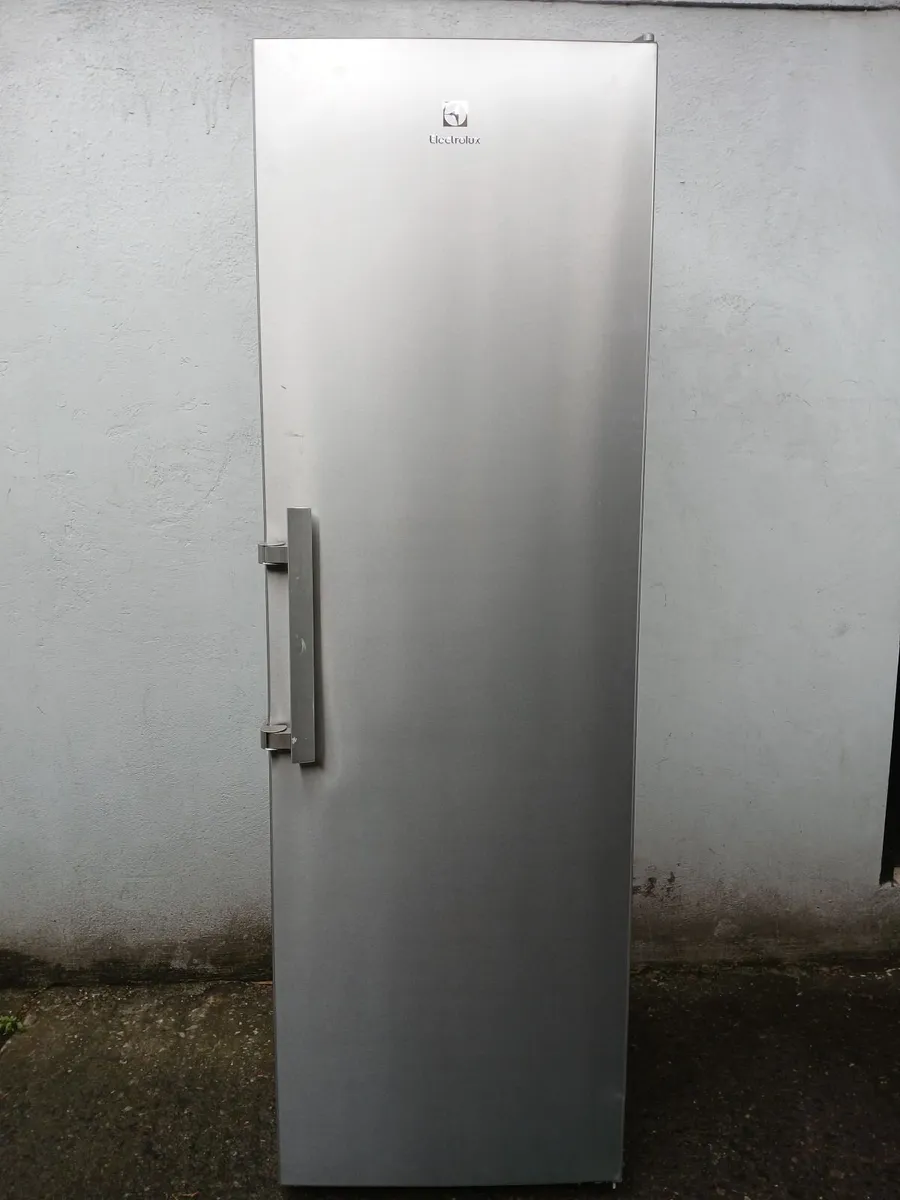 EX DISPLAY LADER FRIDGE   FOR SALE - Image 3
