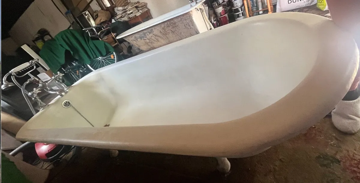 Antique Original Cast-Iron Bath (6ft) - Image 4