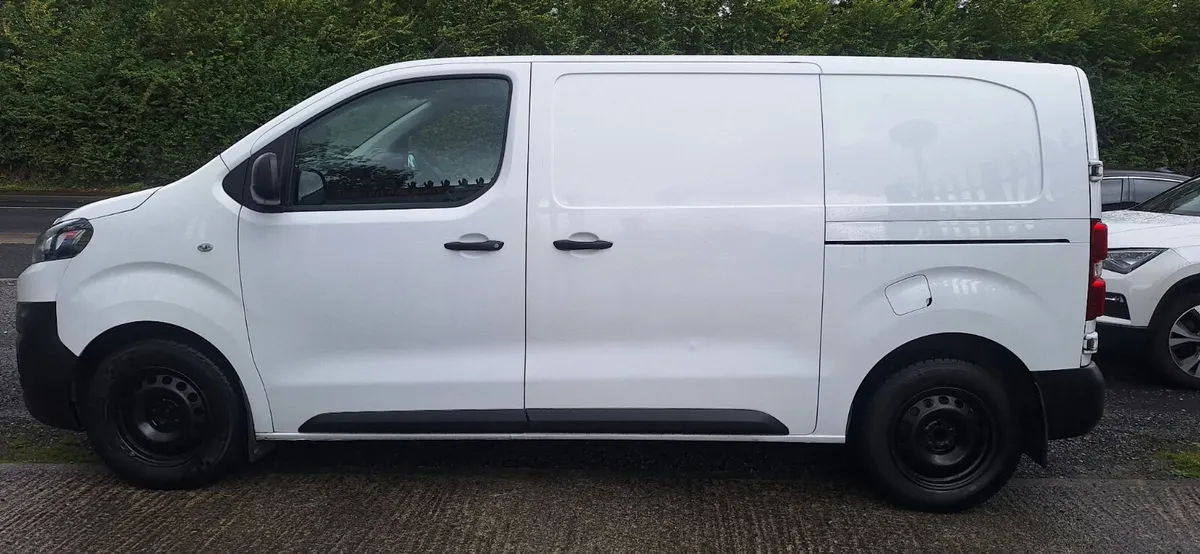 Citroen Dispatch 6 speed manual 2020 - Image 4