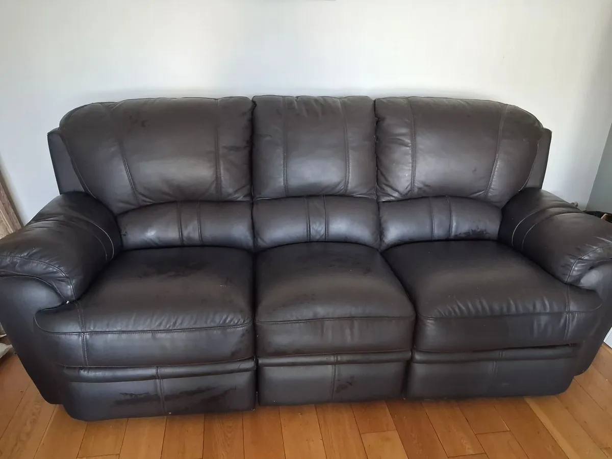 3 Seater Reclyning Sofa - Image 1