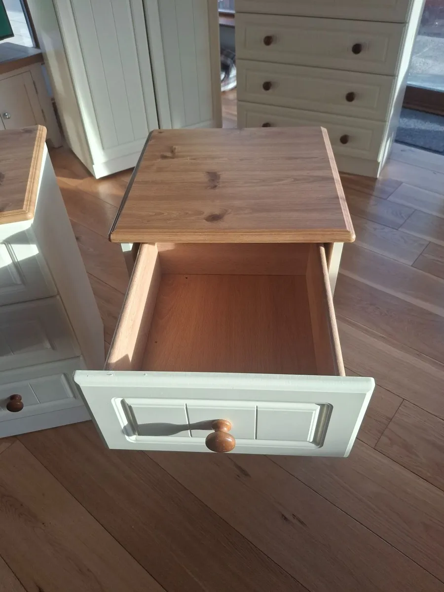bedroom furniture - Image 4