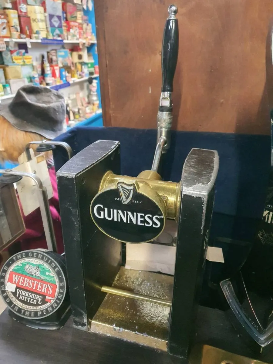 Beer taps - Image 1