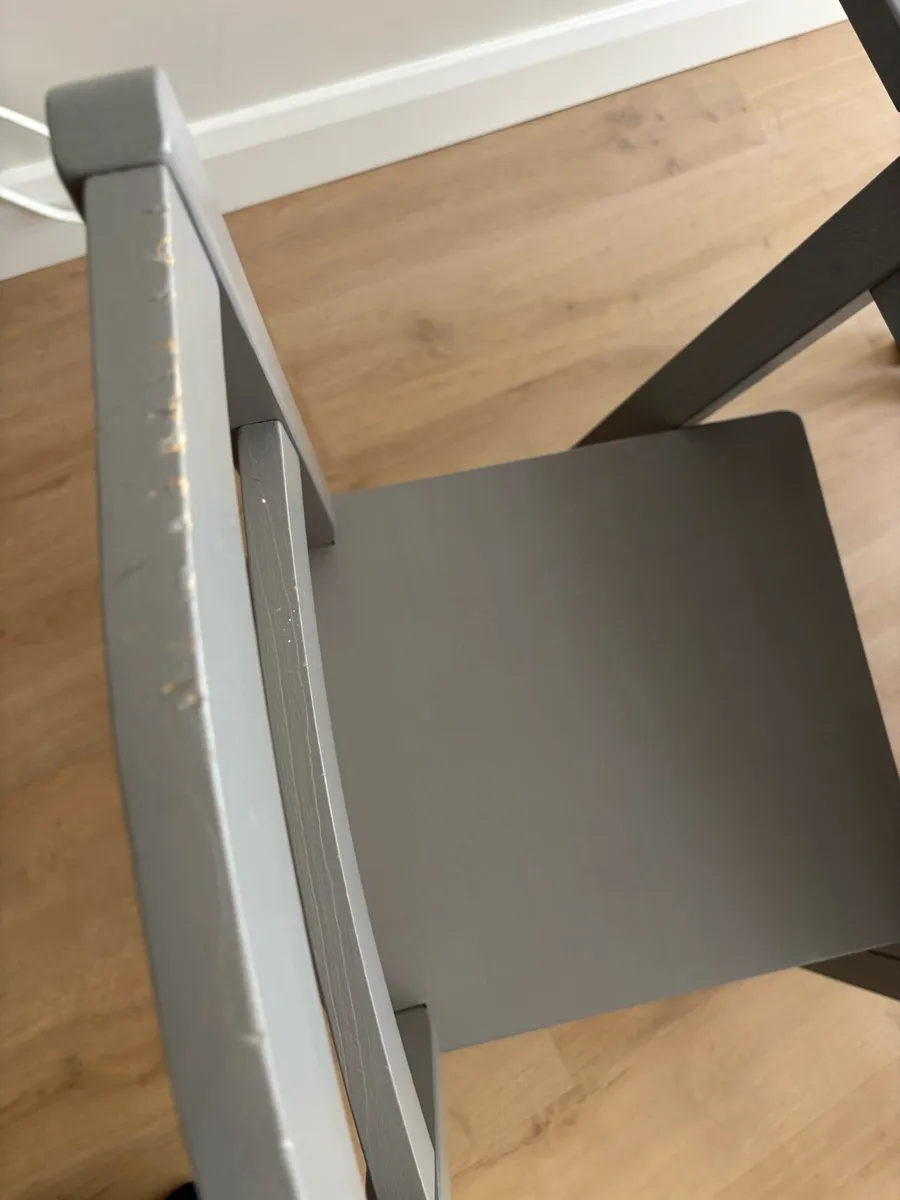 Drop leaf table and three chairs - Image 3