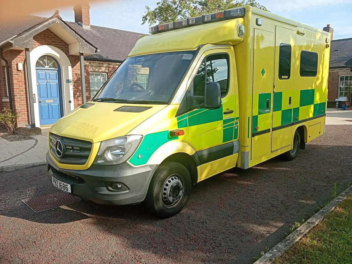 Mercedes sprinter 2019 auto - Image 2