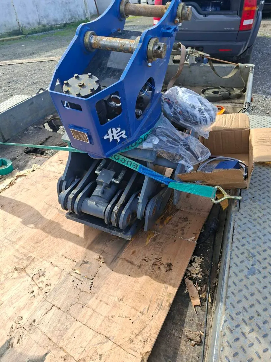 Rotating log grapple - Image 2