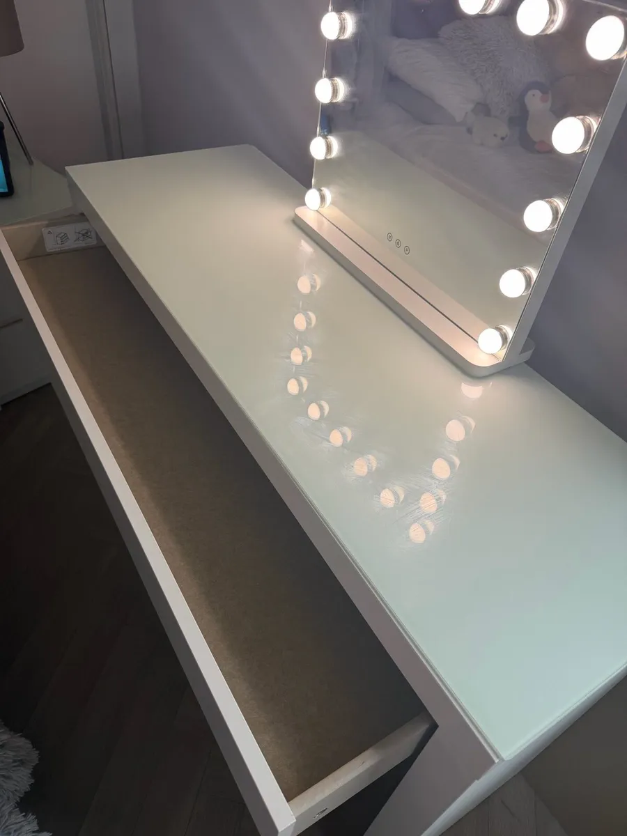 IKEA malm dressing / vanity table with mirror - Image 2