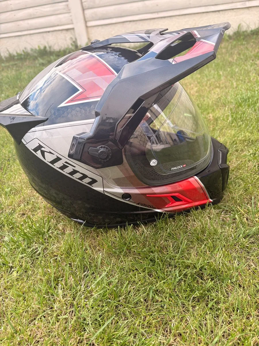 Helmet - Image 3