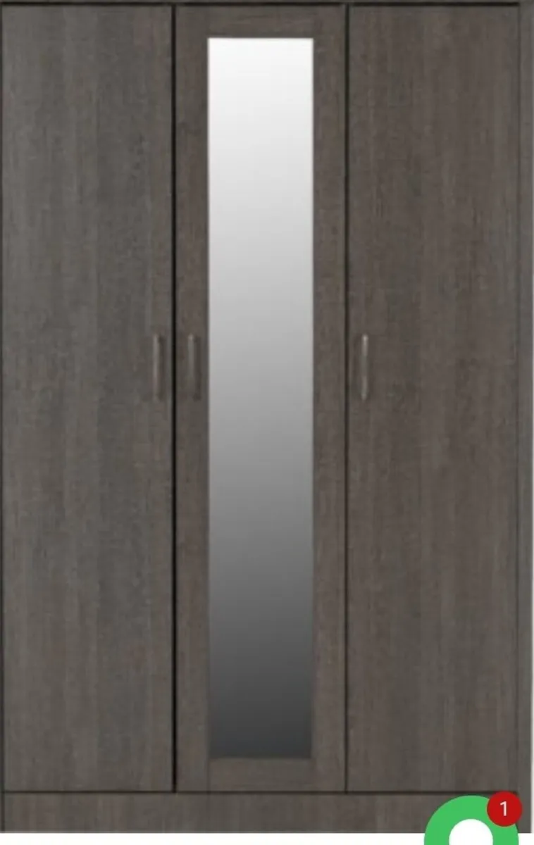 Lisbon 3 Door Wardrobe - Image 2