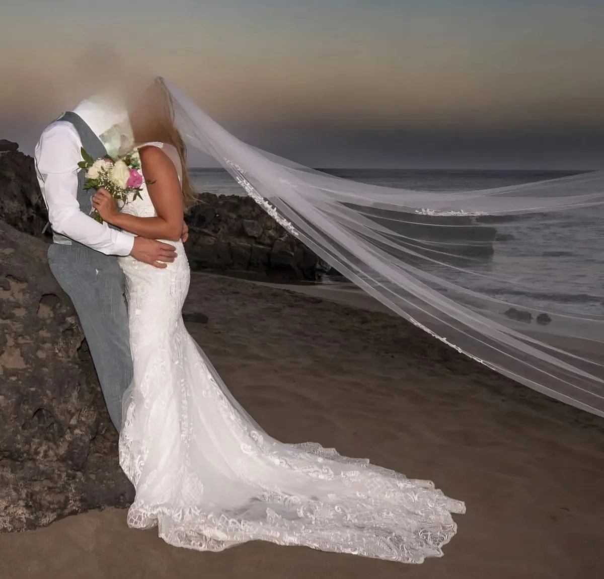 Wedding dress - Image 4