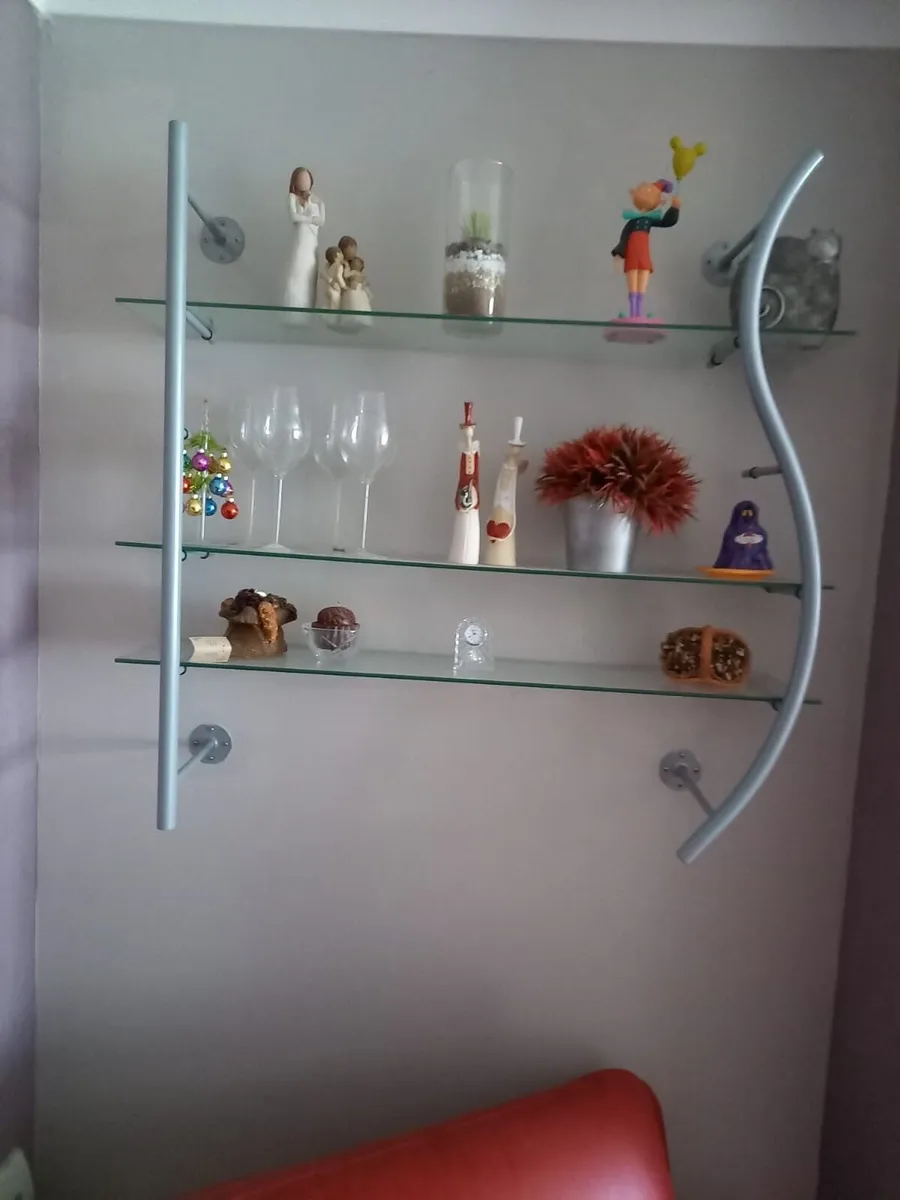 Sitting room shelves - Image 1