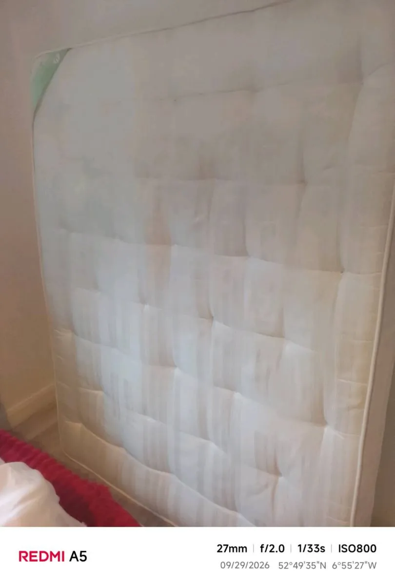 Mattress and tv - Image 1