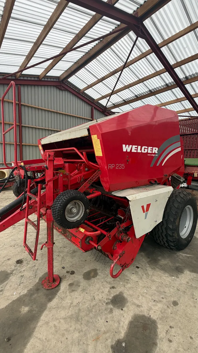 Welger 235 round baler - Image 2