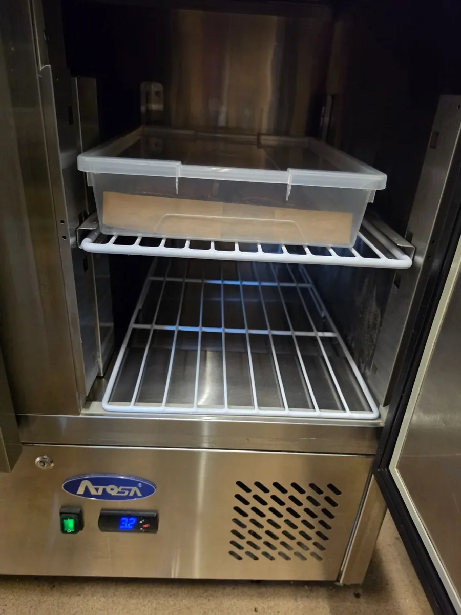 Commercial fridge Pizza oven - Image 1