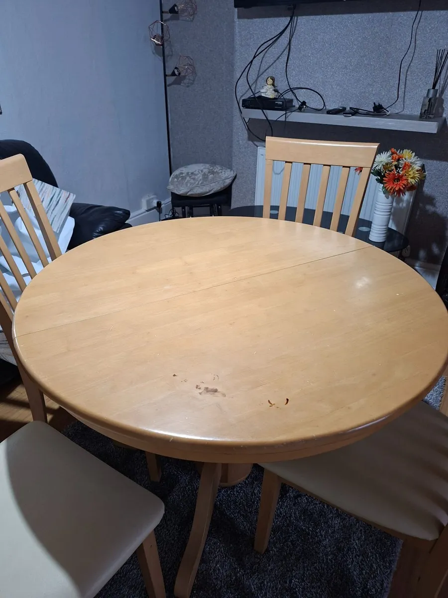 Dining table and chairs - Image 2