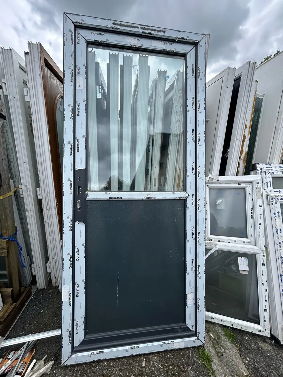 PVC door - Image 4
