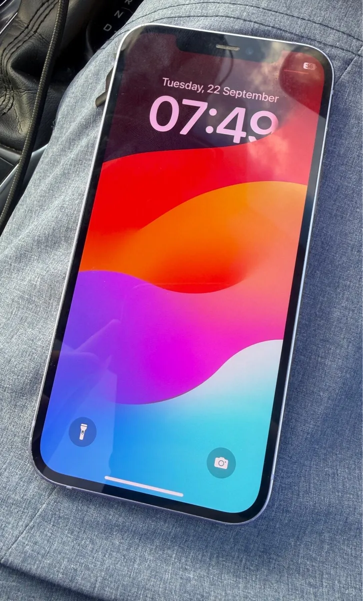 iPhone 12 64GB - Image 1