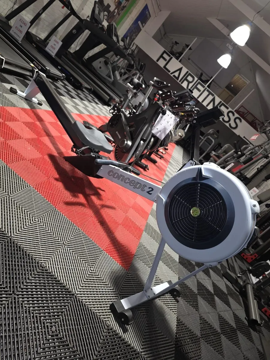 🚨 PRE-OWNED CONCEPT2 ROWER – €870 🚨 - Image 2