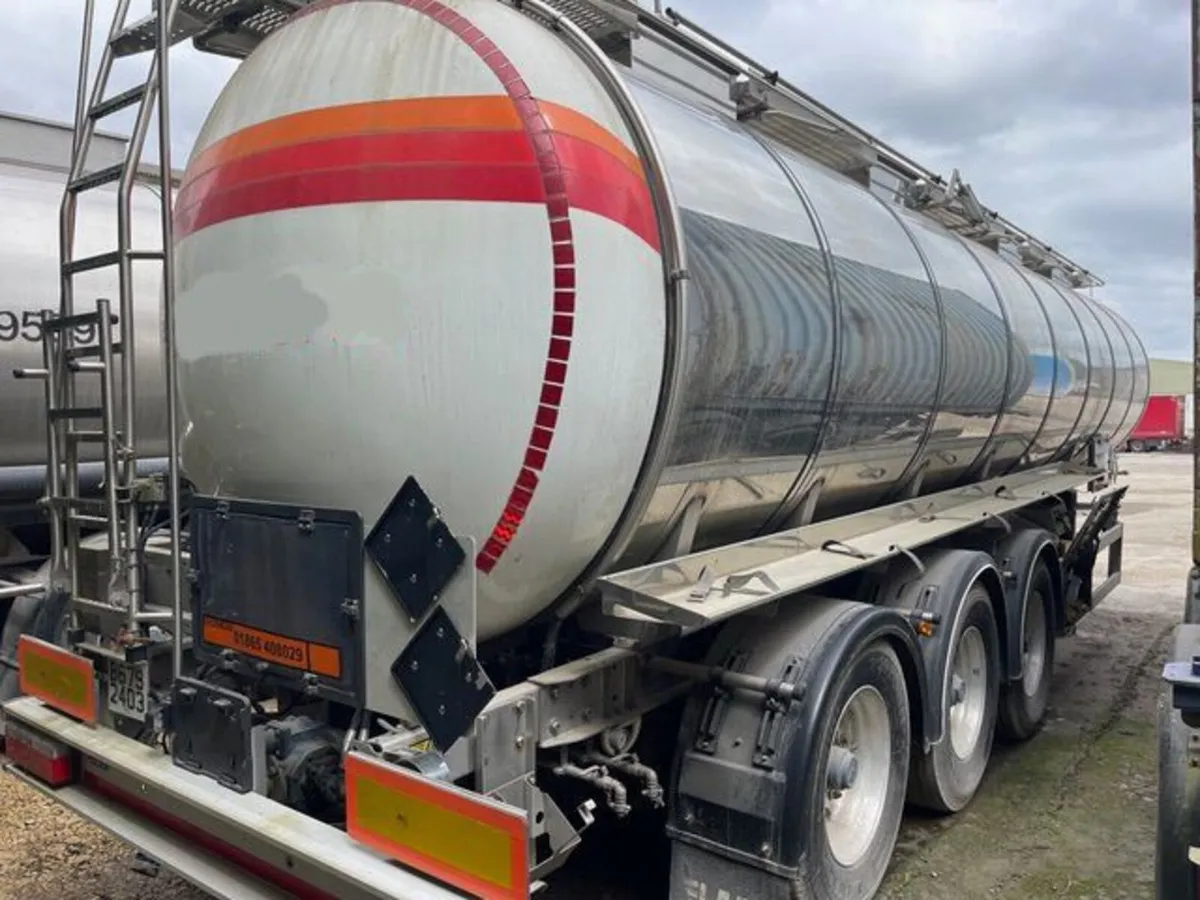 2016 LAG 30,000L Stainless steel tanker ADR - Image 1