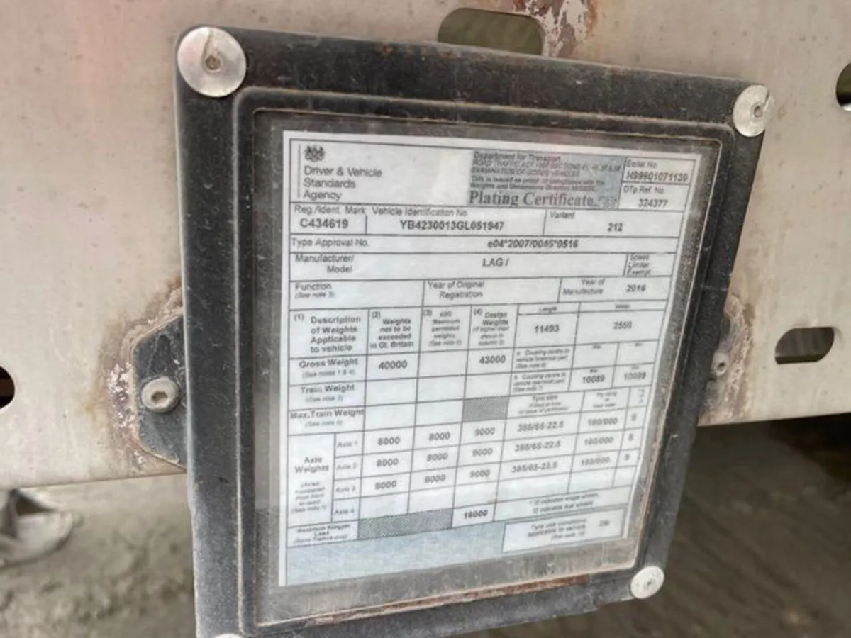 2016 LAG 30,000L Stainless steel tanker ADR - Image 4