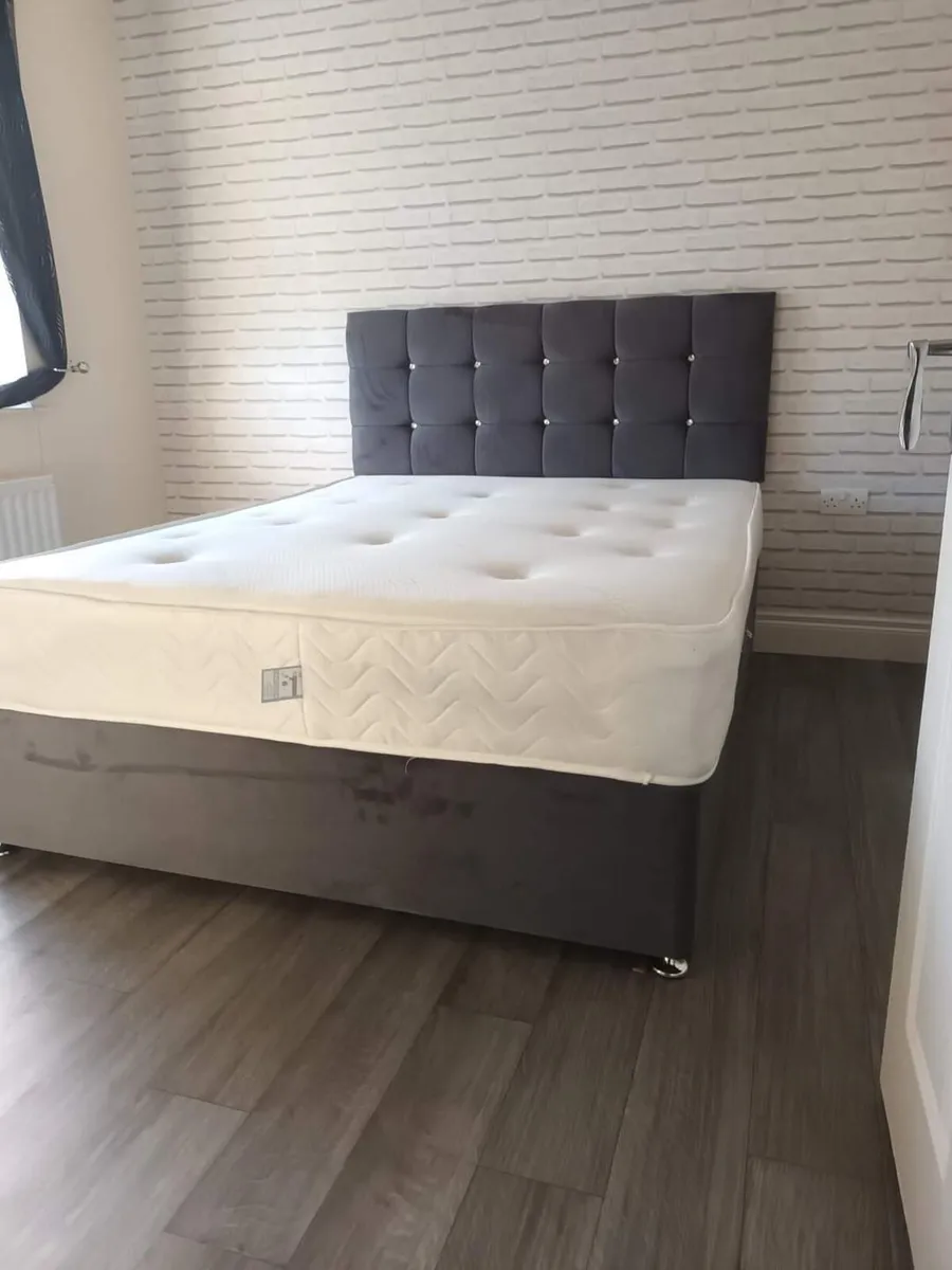 Double beds available in Many colors - Image 3