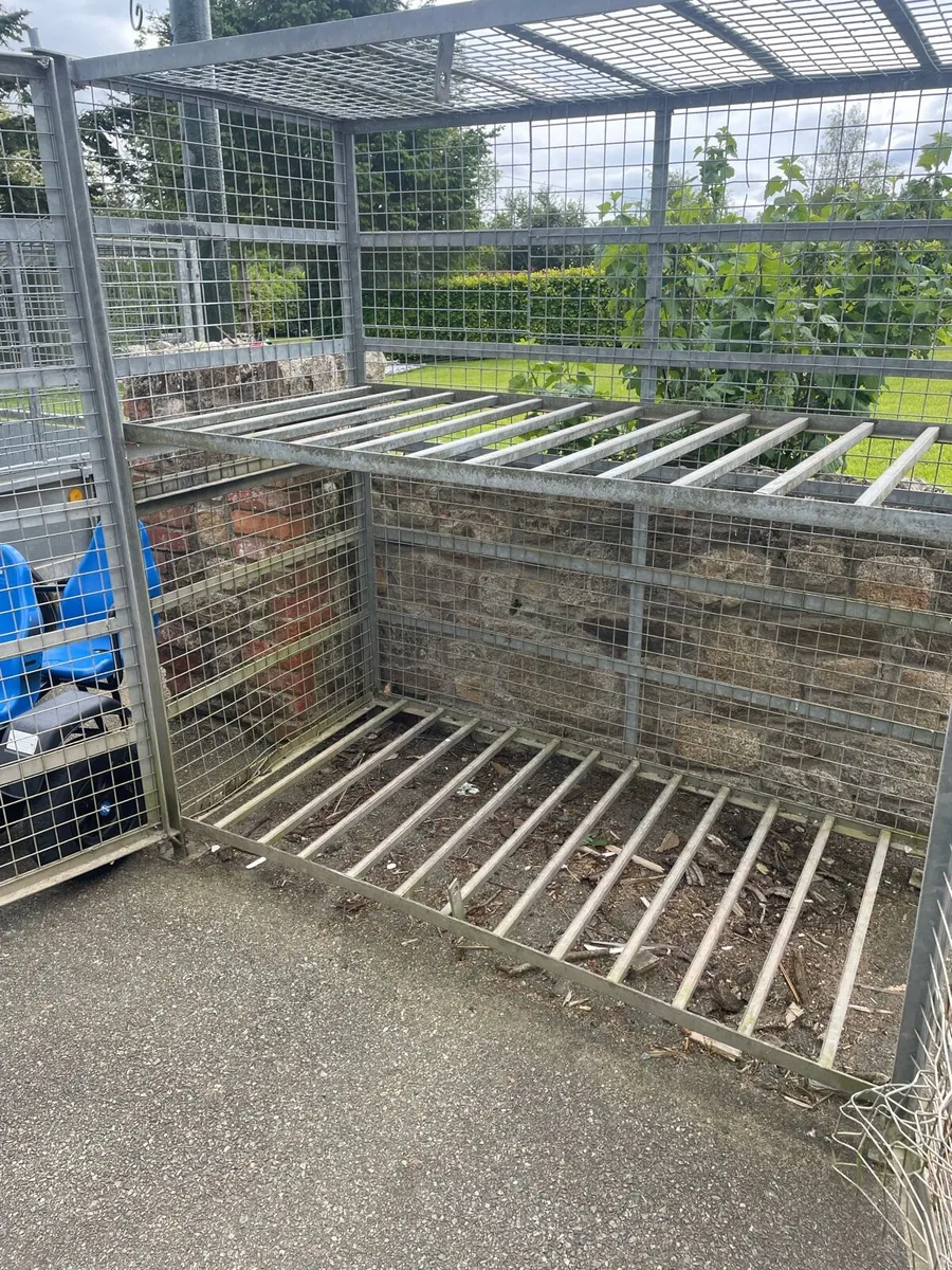 Galavanised storage cage - Image 1