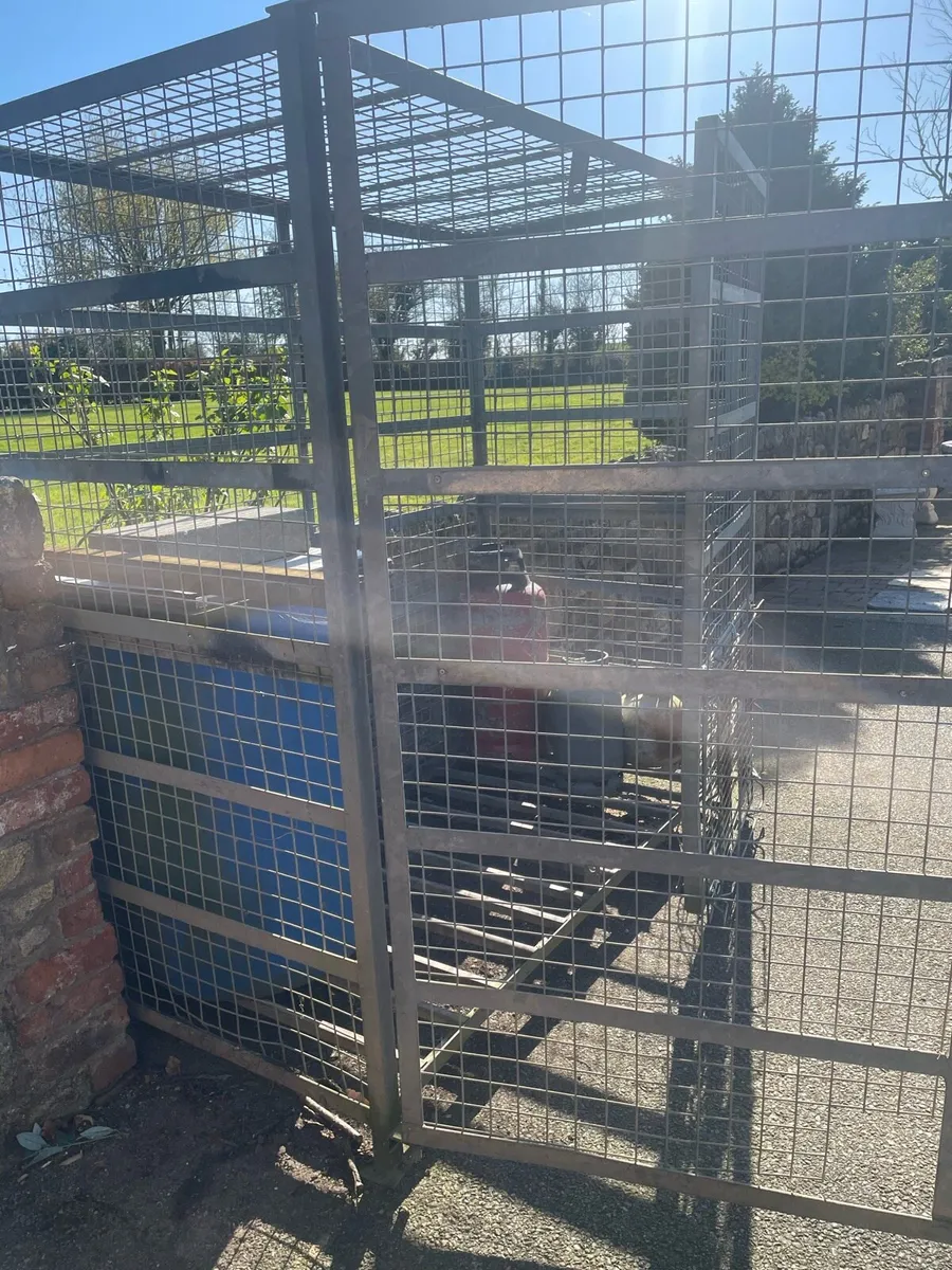 Galavanised storage cage - Image 3