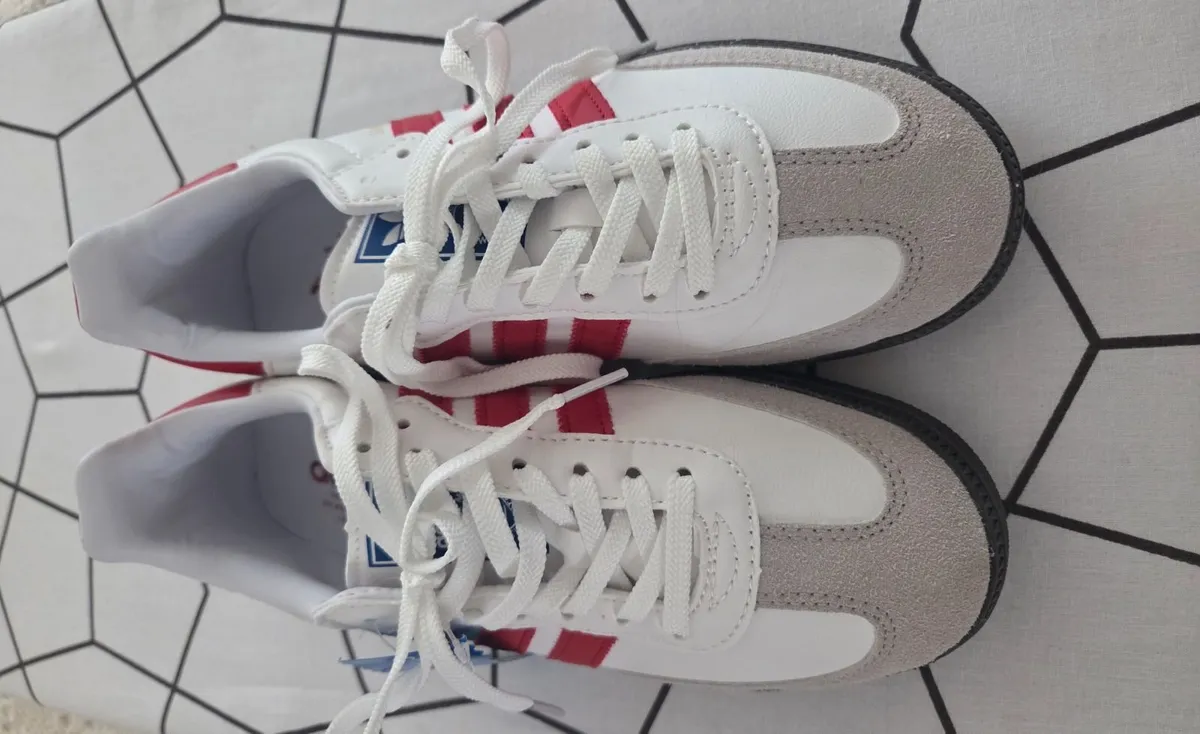 Adidas runners - Image 2