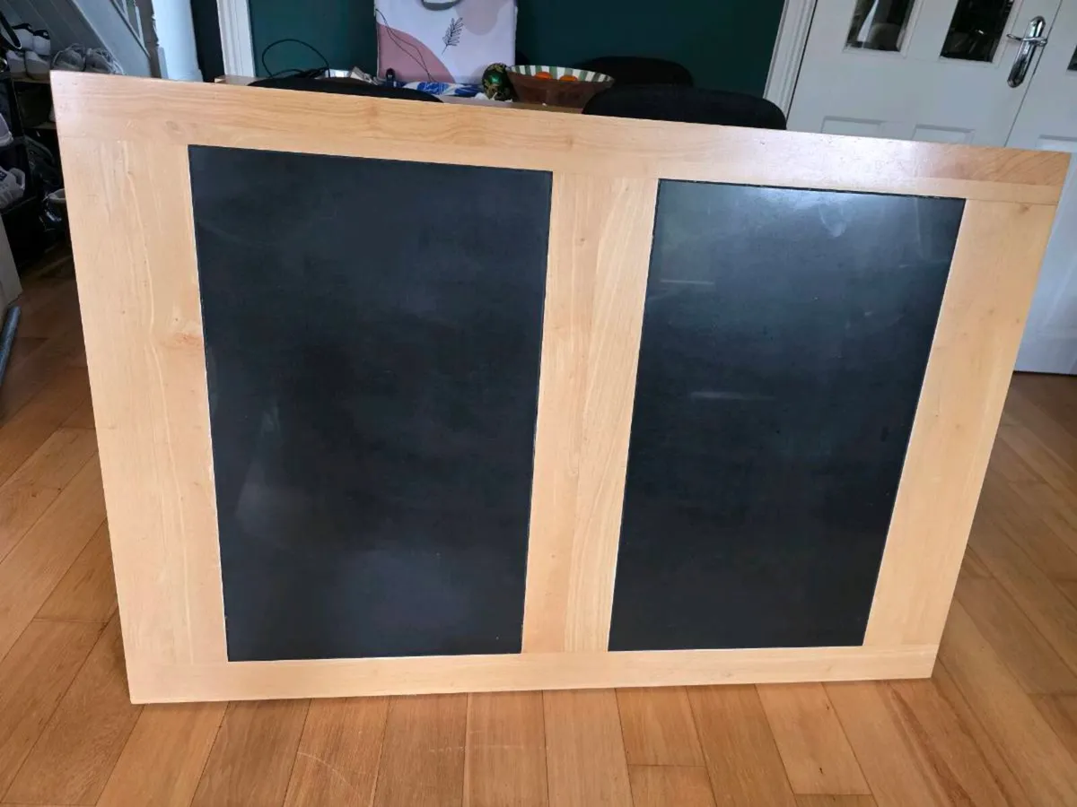 Kitchen table - Image 2