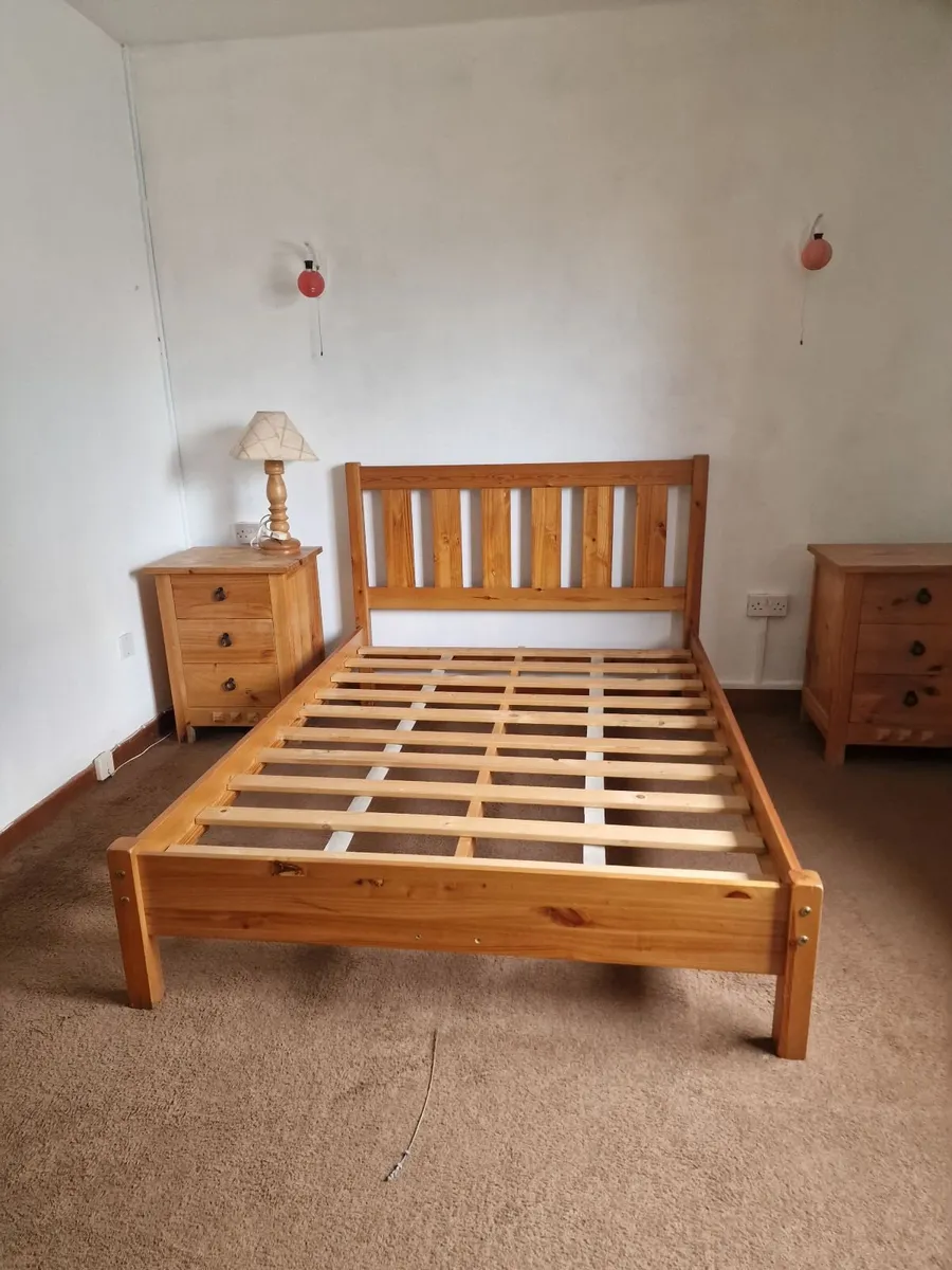 Bed - Image 1