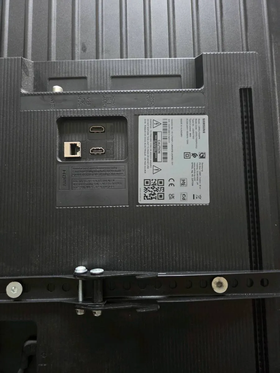 Samsung 50" smart tv - Image 4