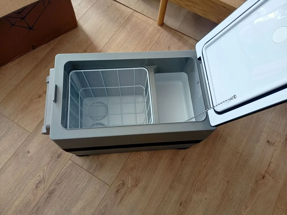 12-24V 230V 45L Compressor fridge camper van boat - Image 1