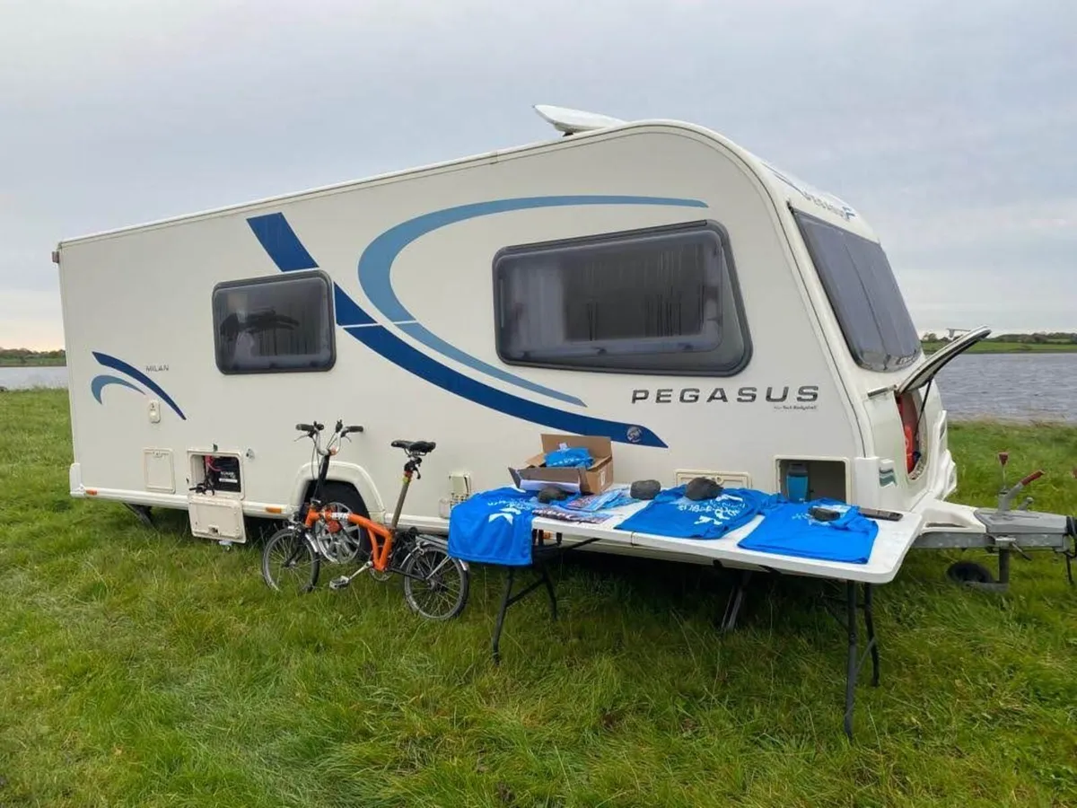 Pegasus Caravan - bunk beds & 'full-sized bathrom - Image 1