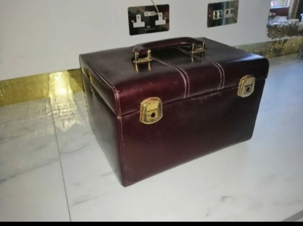 Leather Travel Case - Image 1
