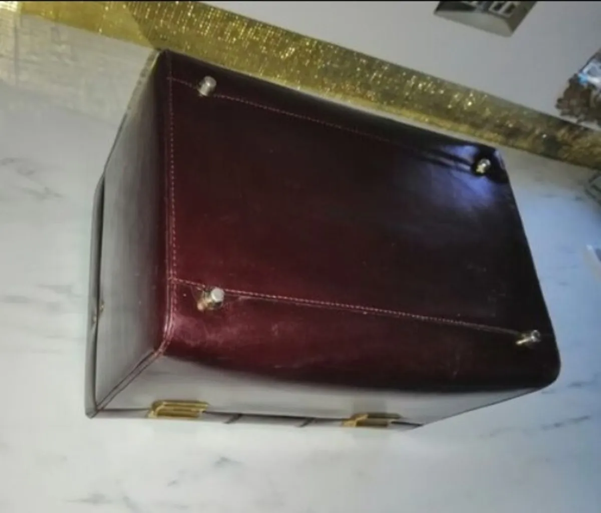 Leather Travel Case - Image 4