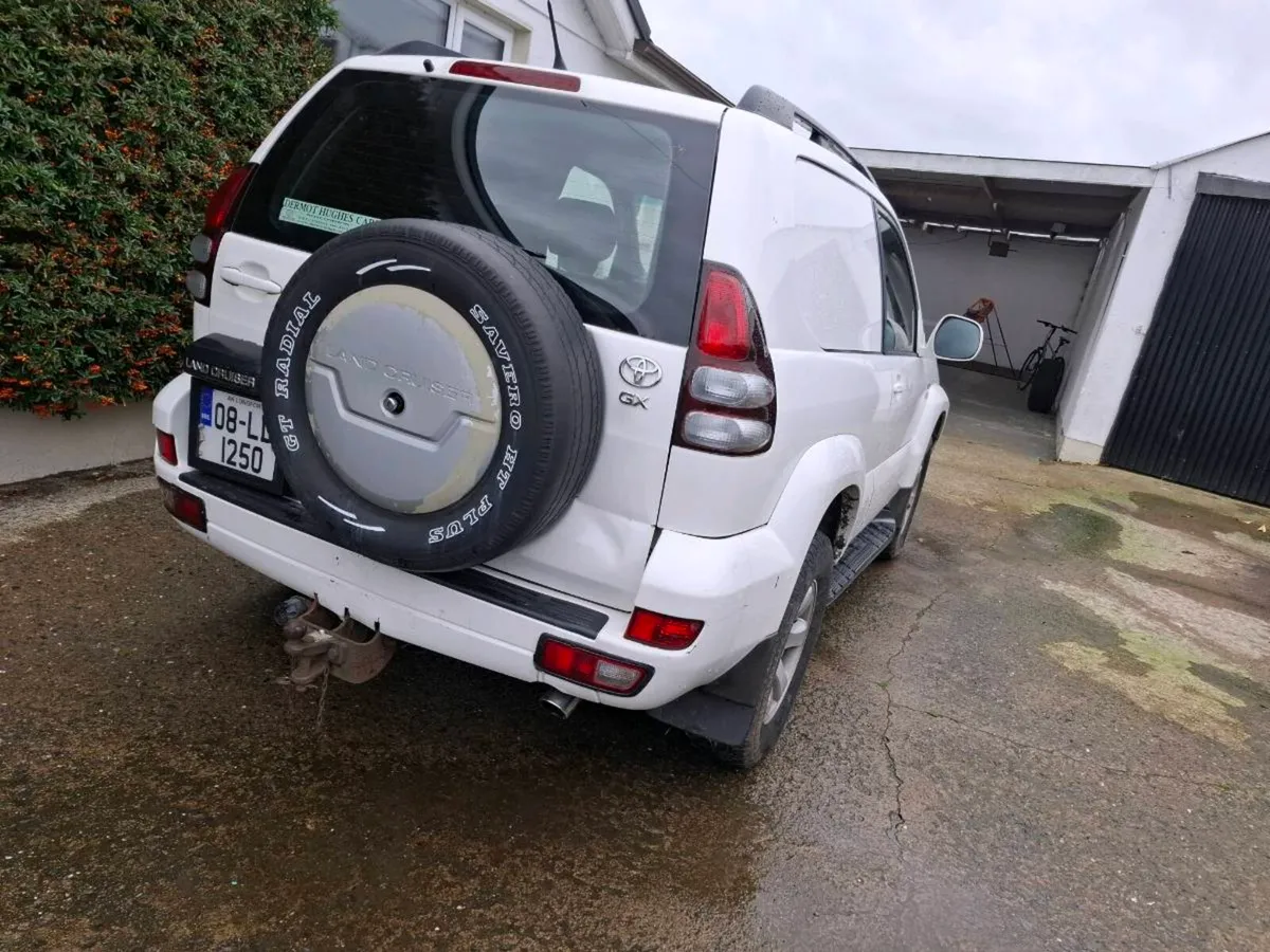 Toyota landcruiser - Image 2
