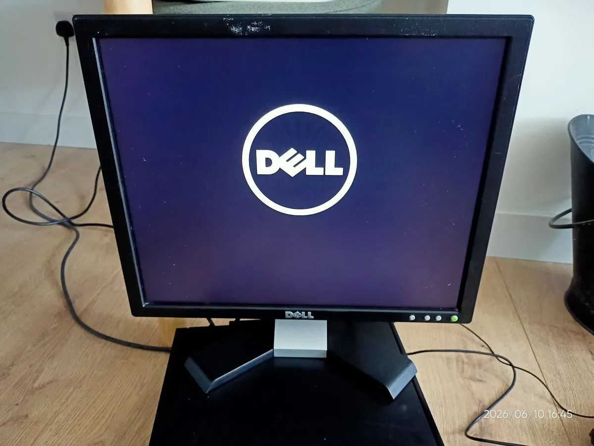 17" Dell Monitor for office or home - Image 2
