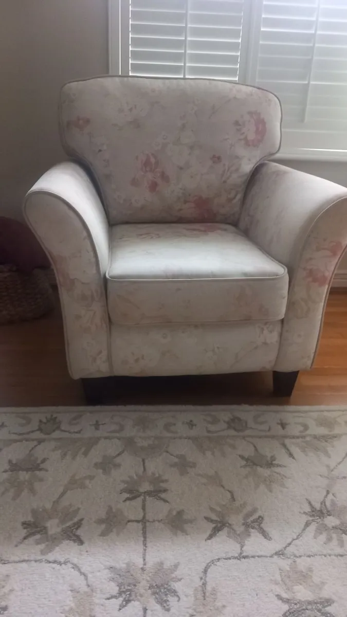 Armchair - Image 2
