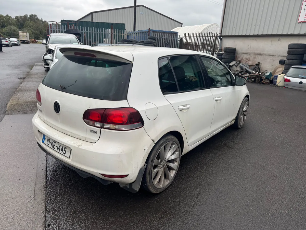 2011 Volkswagen Golf 1.6TDI BREAKING / PARTS - Image 2