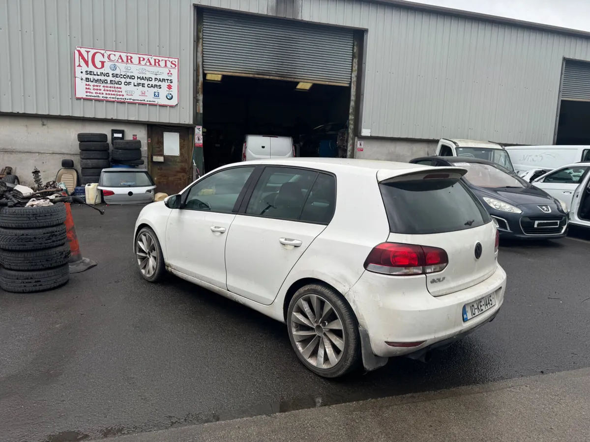 2011 Volkswagen Golf 1.6TDI BREAKING / PARTS - Image 1