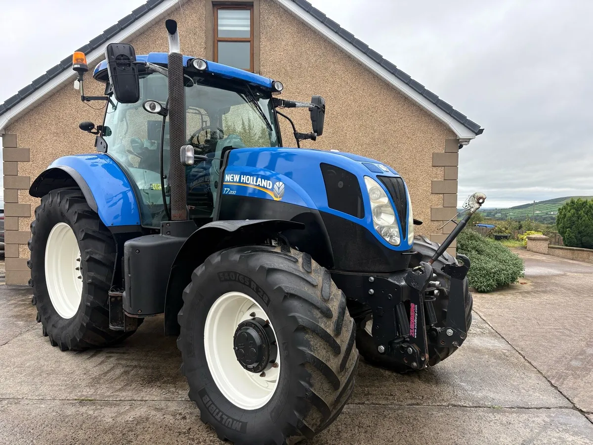 New Holland T7.200 - Image 1
