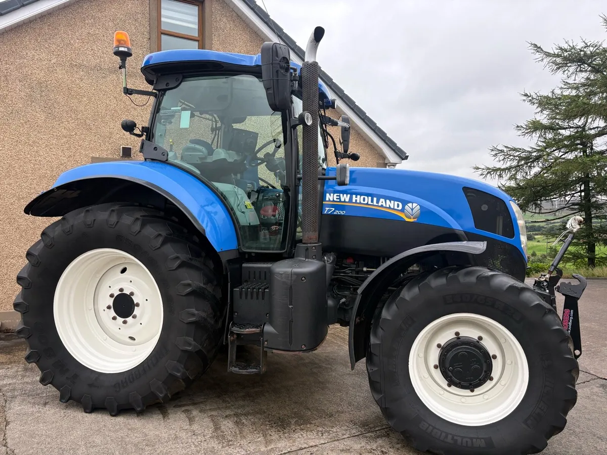 New Holland T7.200 - Image 2