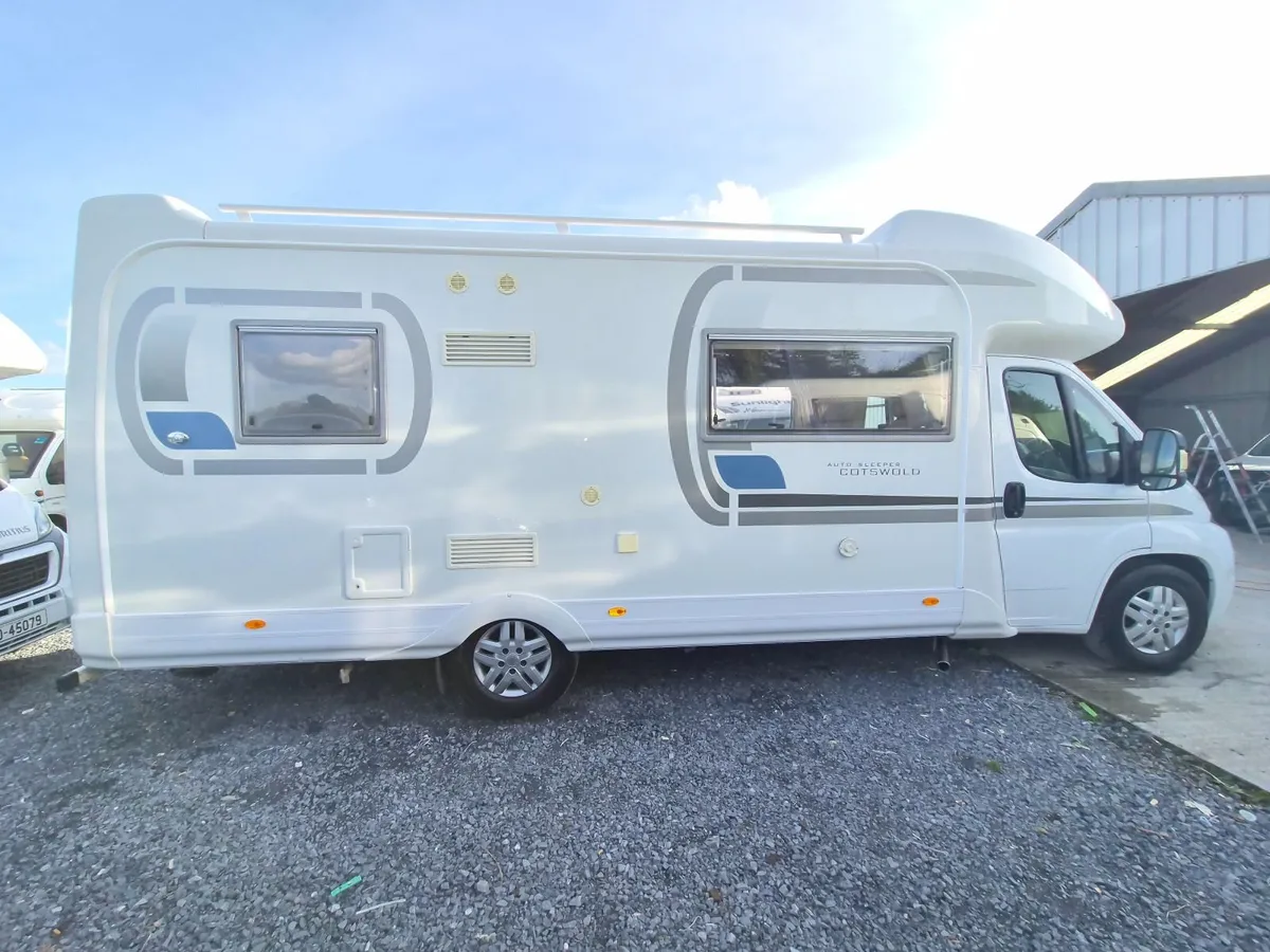 Camper - Image 2